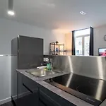 Apartman Near The Station